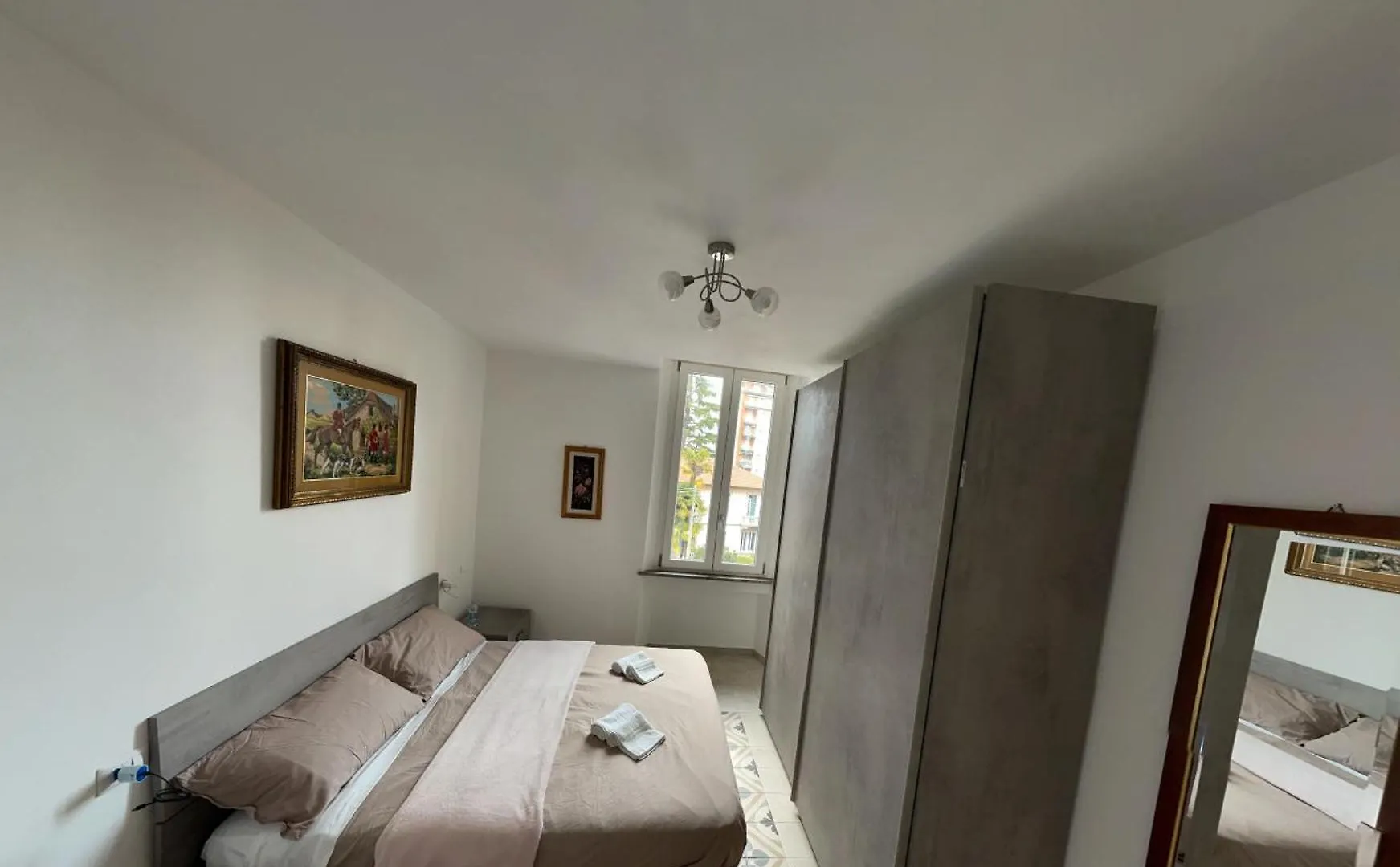 Apartment Rosso Mxp E Lago Maggiore Aeroporto A 7 Min Somma Lombardo