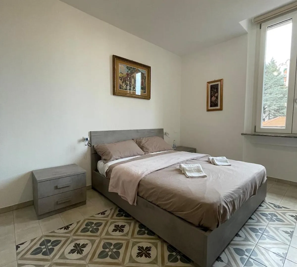 Rosso Mxp E Lago Maggiore Aeroporto A 7 Min Somma Lombardo Apartment